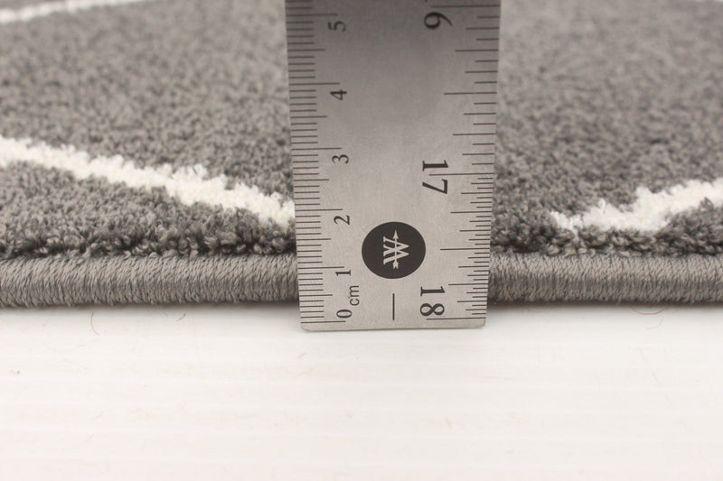 August Dark Grey-White 7'10\" x 10'2\" Area Rug