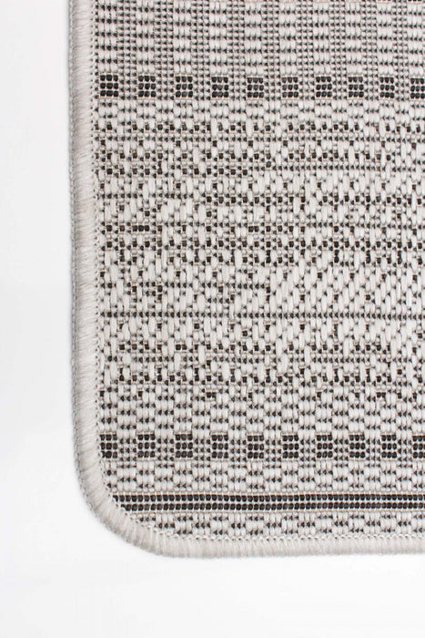Wileen Grey Area Rug - 2'2\" X 6'7\" 