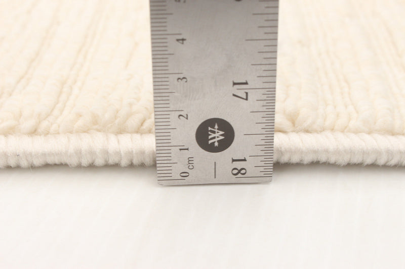 Eadda Ivory 2'8\" x 4'11\" Area Rug