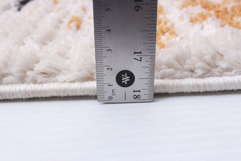 Paloma Kashkuli White Area Rug - 6'7\" x 9'6\"
