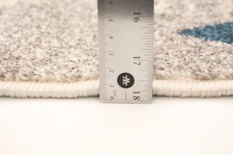 Raja Ivory-Blue Area Rug - 3'11\" x 5'7\"
