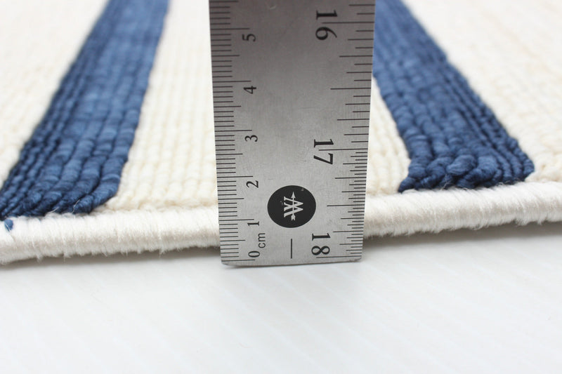 Talya Blue-Ivory 3'11\" x 5'7\" Area Rug