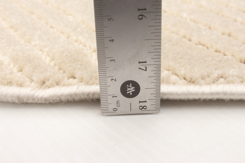 Lane Ivory 3'11\" x 5'7\" Area Rug