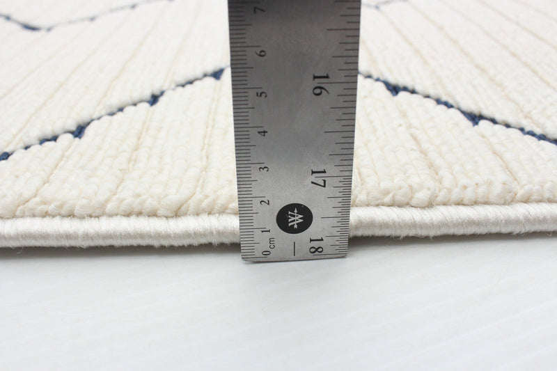 Kimi Blue-Ivory 2'8\" x 4'11\" Area Rug