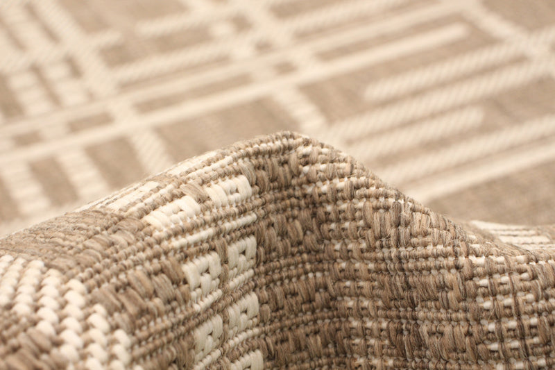 Sadie Burburry Taupe-Champagne Area Rug - 5'3\" x 7'7\"