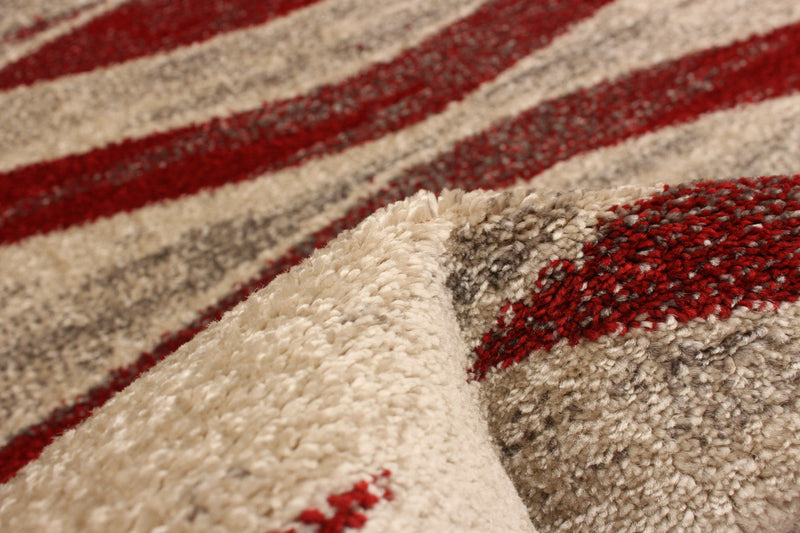 Arusha Ivory / Red 3'11\" x 5'7\" Area Rug