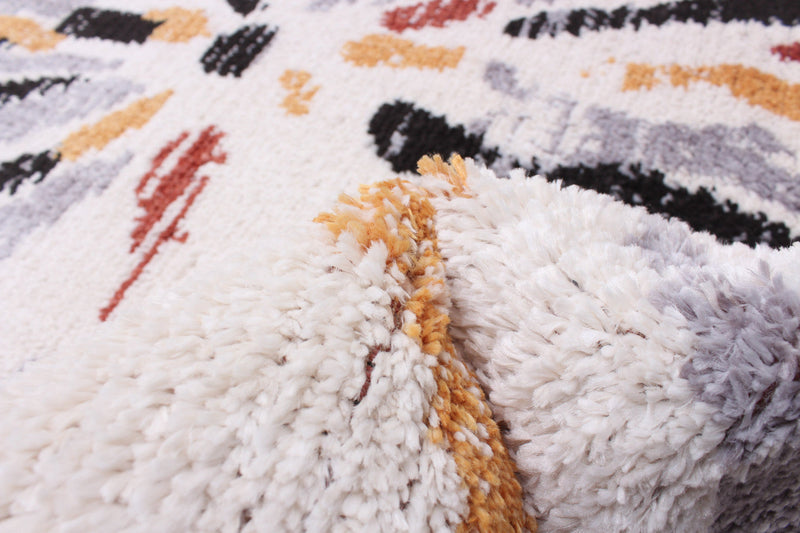 Paloma Sunburst Black, White Area Rug - 5'3\" x 7'3\"