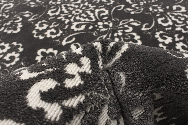Caledonia Grey 5'3\" x 7'7\" Area Rug