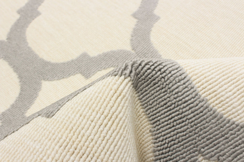 Sophie Light Grey Area Rug - 2'8\" x 4'11\"