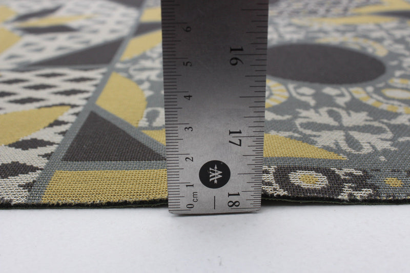 Bellezza Grey 2'2\" x 4'0\" Area Rug
