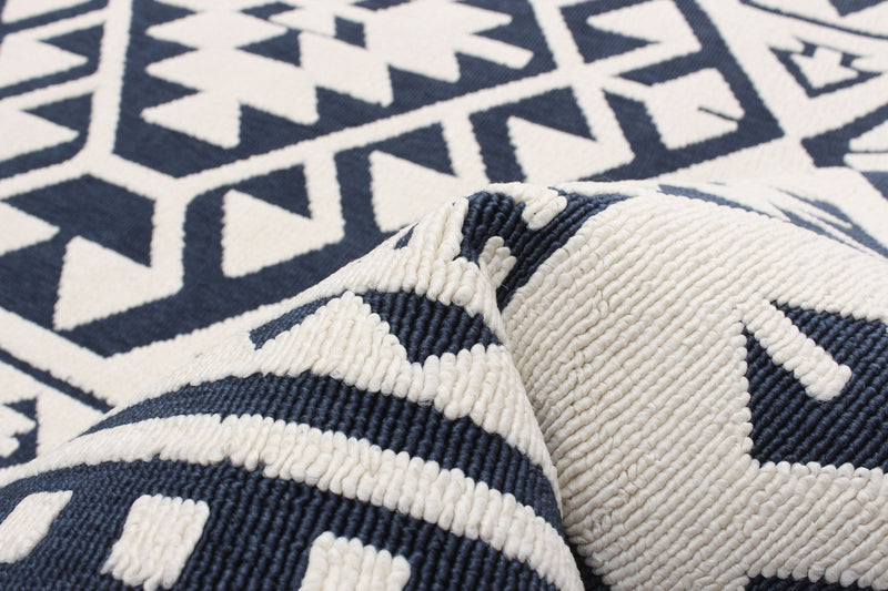 Gaia Blue 5'3\" x 7'7\" Area Rug