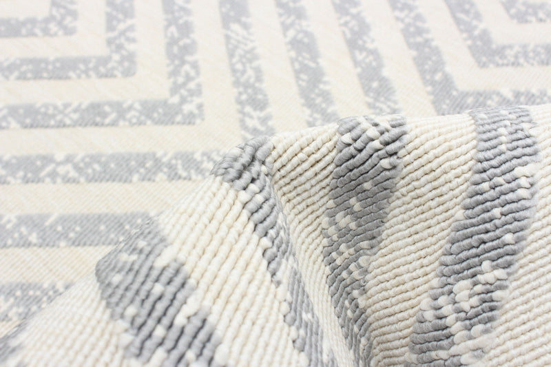 Dodie Light Grey 3'11\" x 5'7\" Area Rug