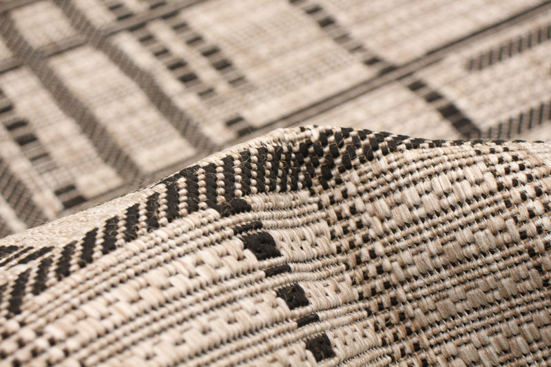 Sadie Burburry Silver-Black Area Rug - 7'10\" x 10'2\"
