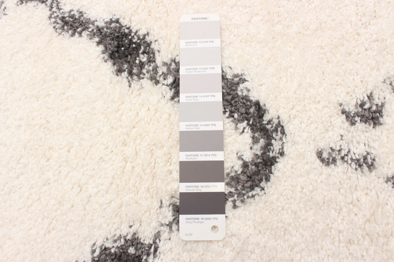 Serafina Ivory Shag 3'11\" x 6'0\" Area Rug