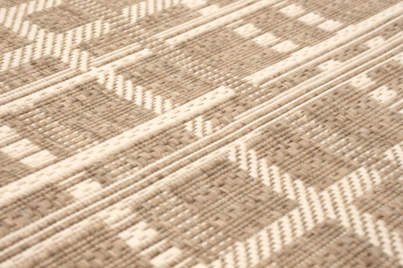 Sadie Burburry Taupe-Champagne Area Rug - 5'3\" x 7'7\"