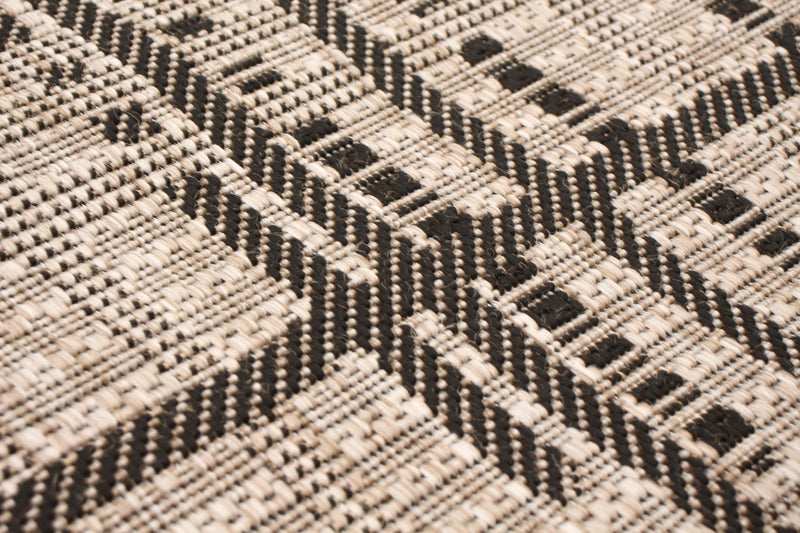 Sadie Burburry Silver-Black Area Rug - 7'10\" x 10'2\"
