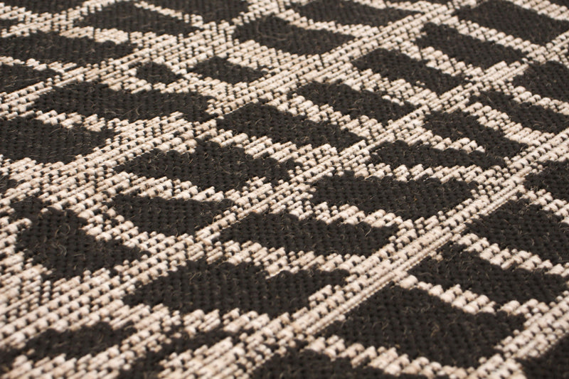 Sadie Safari Black-Silver Area Rug - 7'10\" x 10'2\"