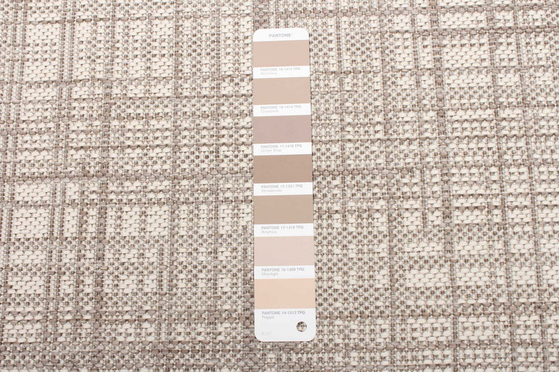Panthea Ivory Area Rug - 4'4\" X 6'5\" 