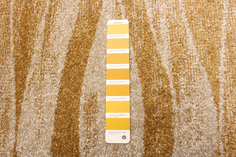 Arusha Ivory / Gold 6'7\" x 9'6\" Area Rug