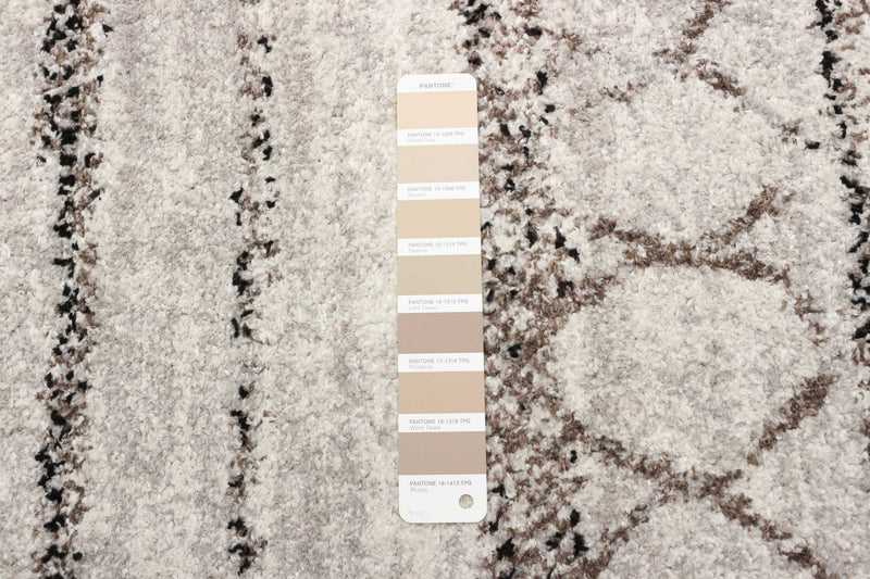 Vera Aztec Ivory/Grey Area Rug - 7'10\" x 10'5\"