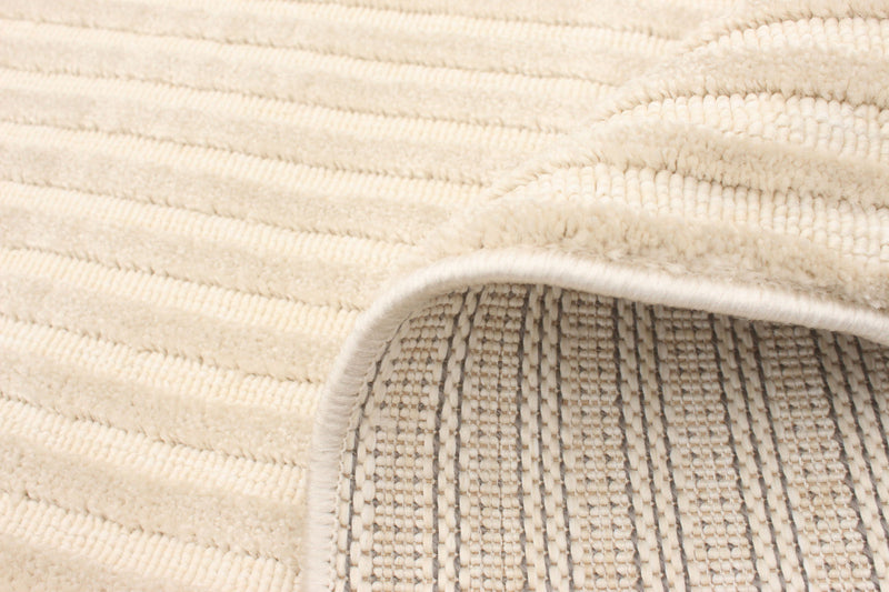 Kiah Ivory 4'7\" x 6'7\" Area Rug