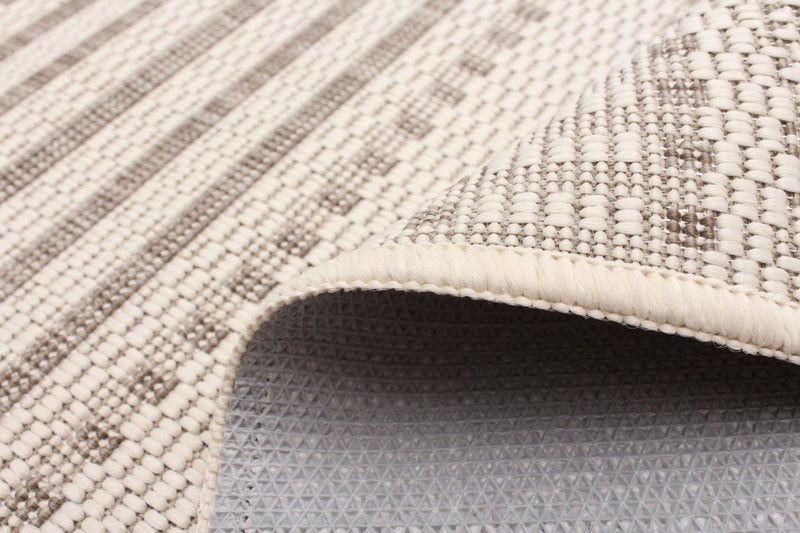 Wileen Ivory Area Rug - 2'2\" X 6'7\" 