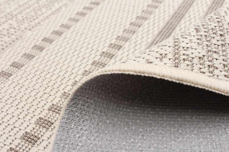Wileen Ivory Area Rug - 3'3\" X 4'7\" 