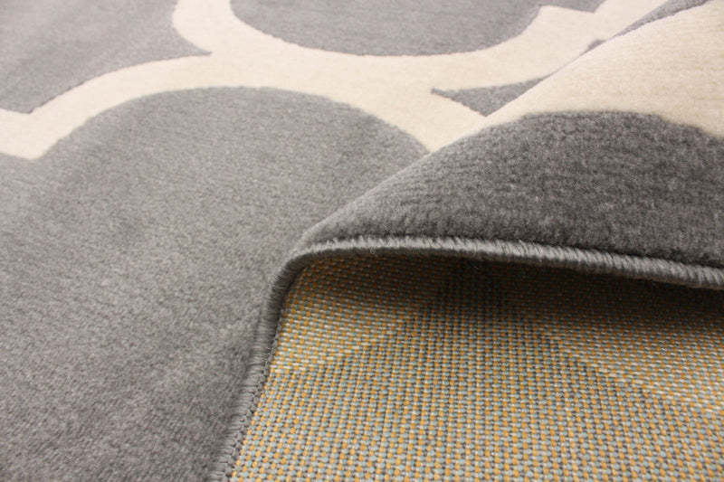 Aliya Grey 5'3\" x 7'7\" Area Rug