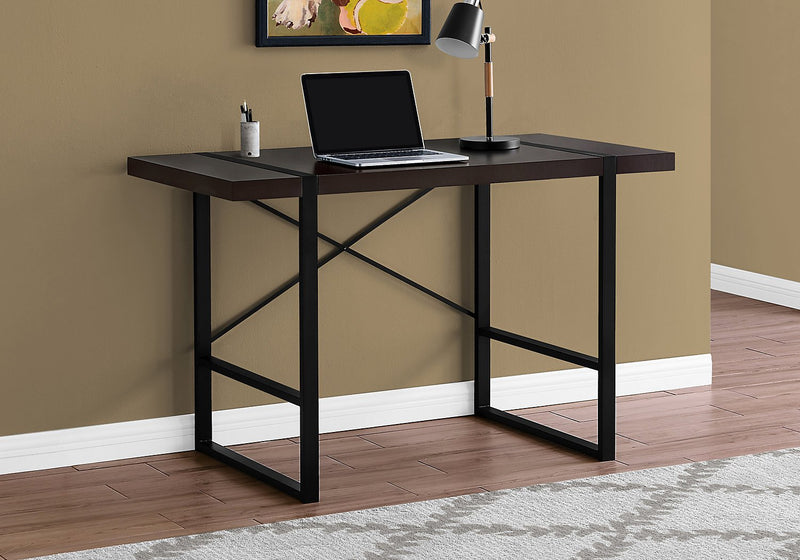 Avery Reclaimed Wood Look Desk - Cappuccino