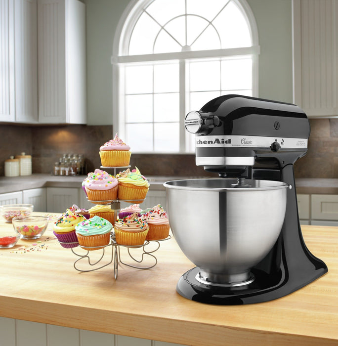 KitchenAid Classic Series 4.5-Quart Tilt-Head Stand Mixer - K45SSOB