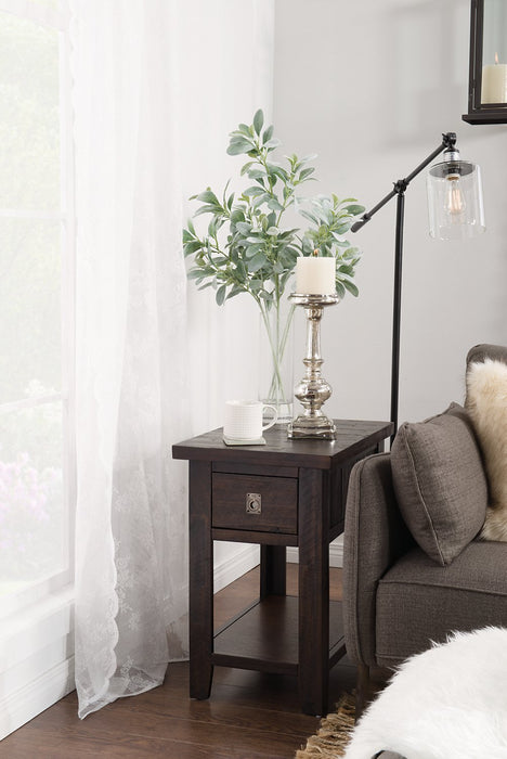 Kona Grove Chairside Table