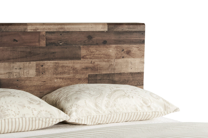 Derekson Full Bed