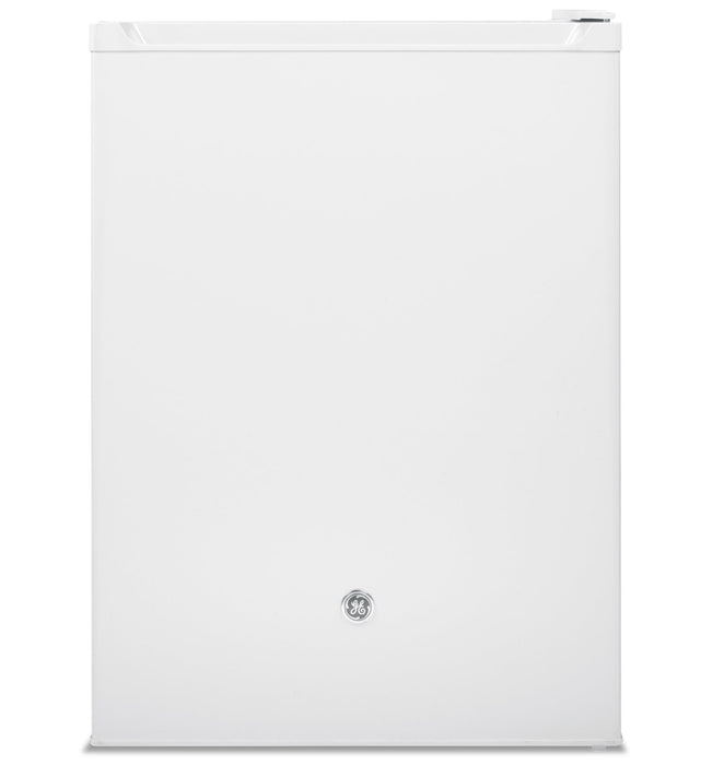 GE 5.6 Cu. Ft. Compact Refrigerator with Can Rack - GCE06GGHWW
