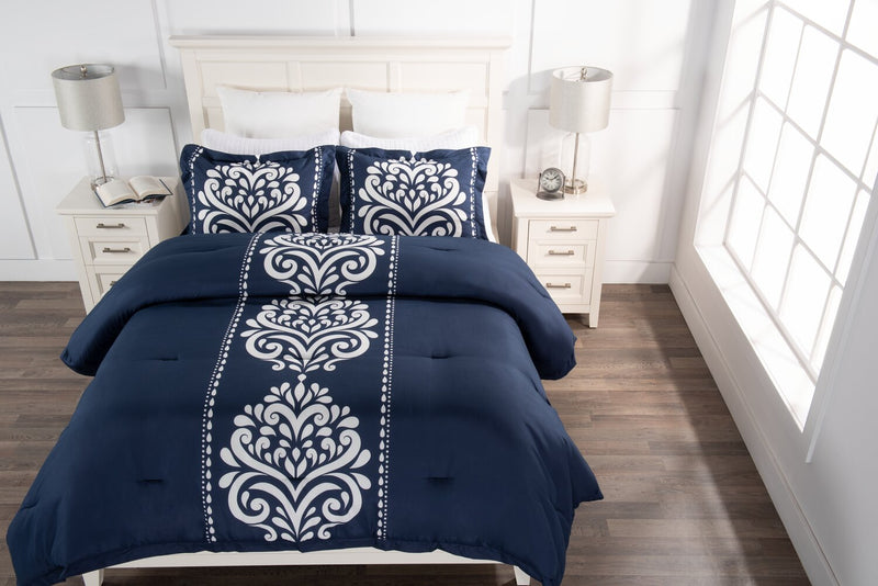 Navy Damask 3-Piece Full/Queen Comforter Set