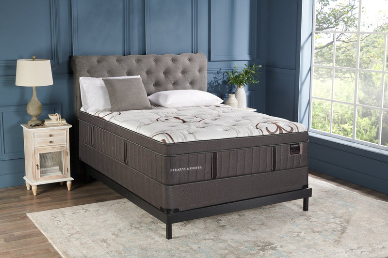 Stearns & Foster Founders Collection Cardiff City Eurotop King Mattress