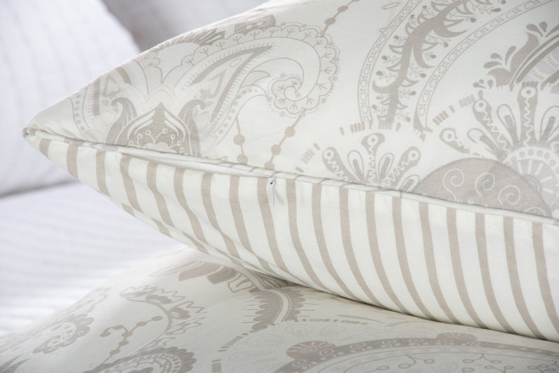 Indie Paisley 3-Piece Full/Queen Comforter Set