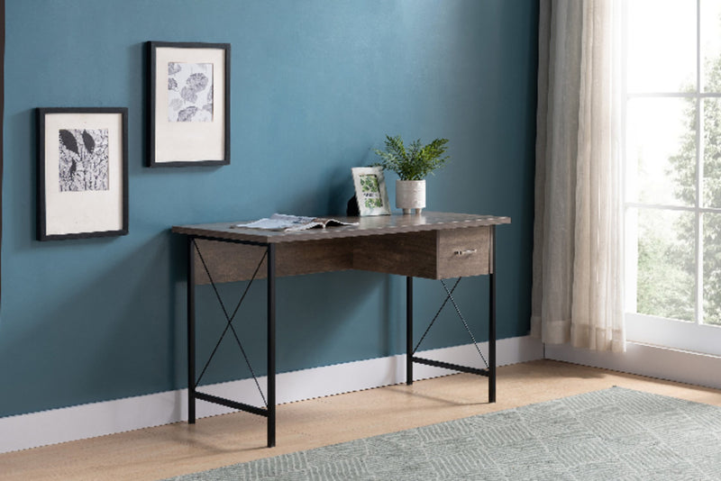 Ivan Desk
