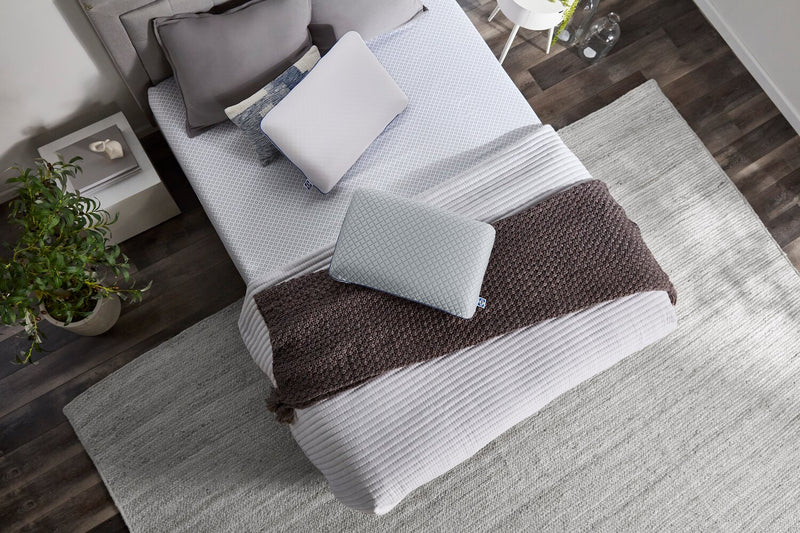 Sealy® Cool Touch Memory Foam Pillow