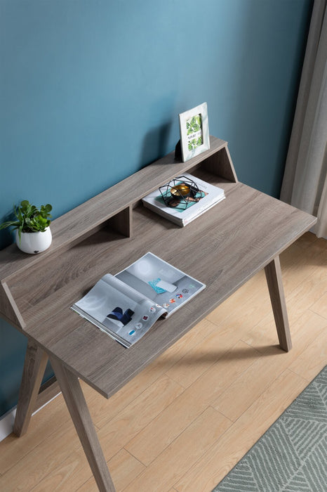 Igor Desk