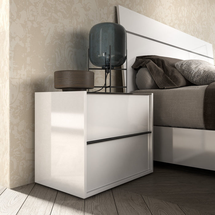 Raia Nightstand