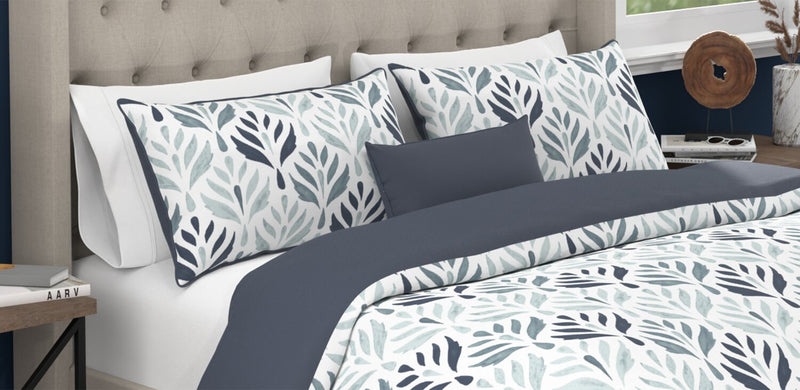 Medallion 4-Piece Queen Comforter Set