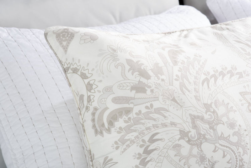 Indie Paisley 3-Piece Full/Queen Comforter Set