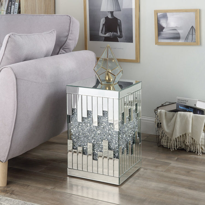 Lori Chairside Table 
