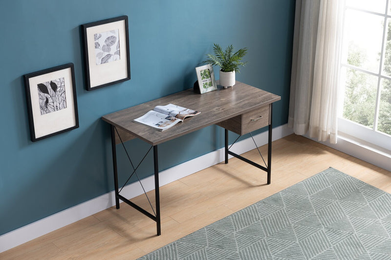 Ivan Desk